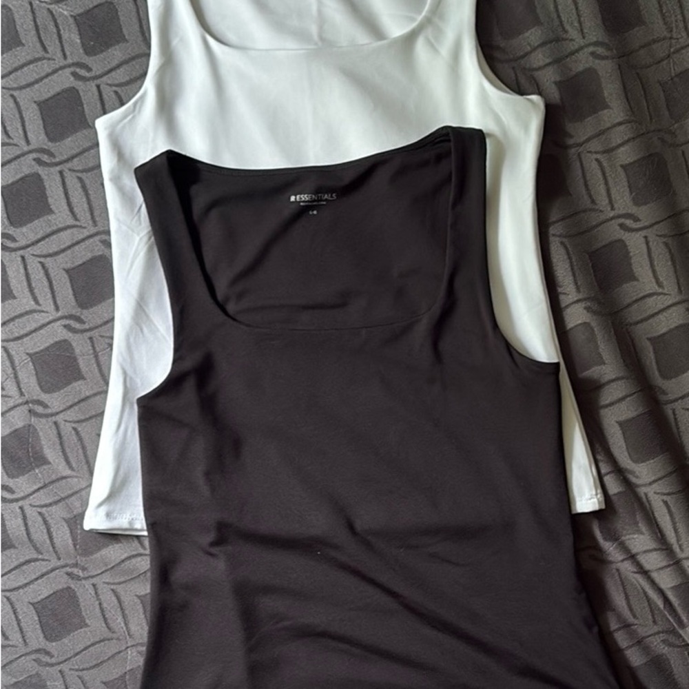 Reitmans White & Black Tank Top Duo